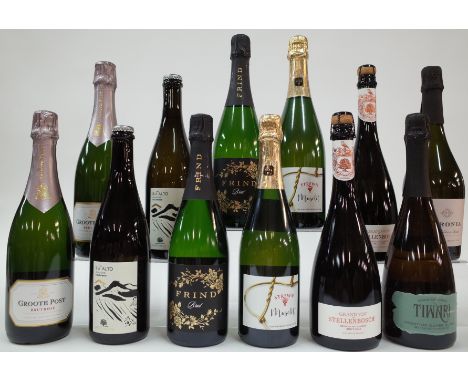 12 BOTTLES SPARKLING WINEGroote Post Vineyards 2 x Grotte Post Rosé Brut NV; L'Antica Quercia 2 x Su Alto Frizzante 2019; Fri