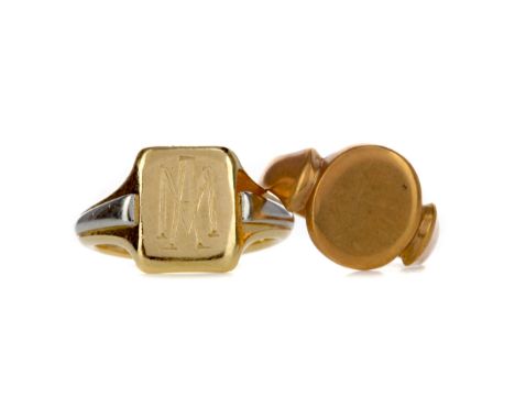 BICOLOUR SIGNET RING, with engraved initials flanked by white gold sections, marked 18CT, size J, along with an eighteen cara