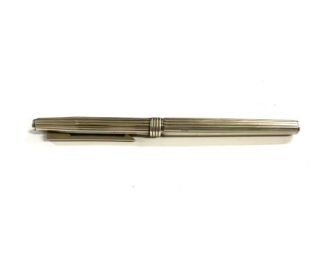 A Sterling silver Christian Dior fountain pen with a 14K gold nib. (A)- NO RESERVE