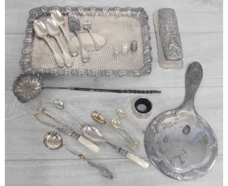 Small selection of silver and plated items; including four silver teaspoons, mustard spoon, toddy ladle with twist wooden han