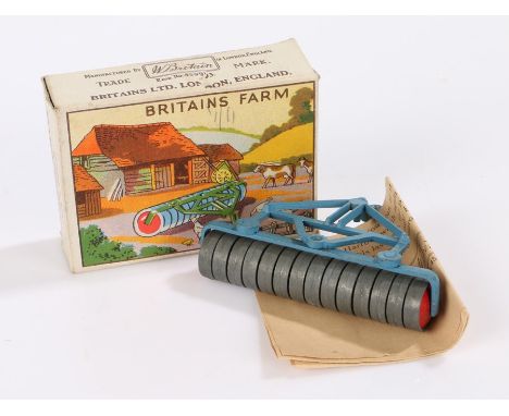 Britains Farm tractor roller No.136F, boxed