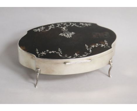 A George V silver and tortoiseshell pique trinket box, Adie Brothers Ltd, Birmingham 1924, 18.9cm.