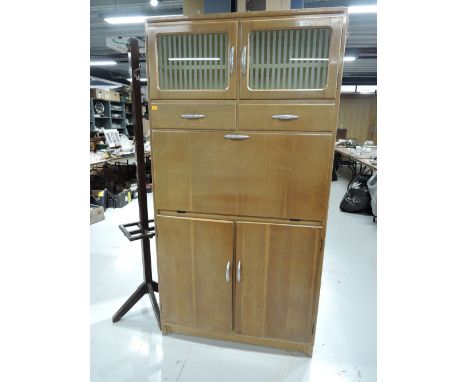 A vintage kitchenette