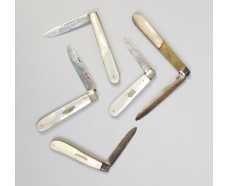 Five silver fruit knives, all having mother of pearl scales, including Victorian examplesCondition report intended as a guide