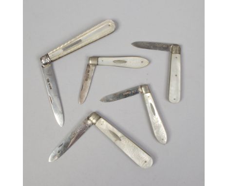 Five silver fruit knives all having mother of pearl scales, including Victorian examples.