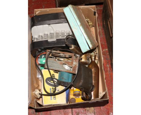 A box of miscellaneous including British Rail vessel stamped BR (M) copper canteen etc first aid tin, coin counter.