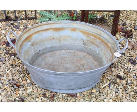 Large Galvanised Oval Wash Bath / Garden Planter 