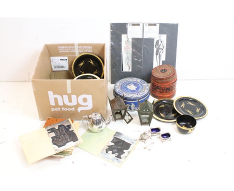 Assortment of collectables to include vintage rubber map printing blocks, a set of oriental black lacquer plates and platters