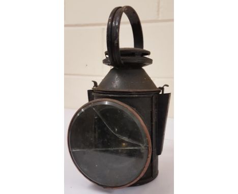 Guards Lamp 