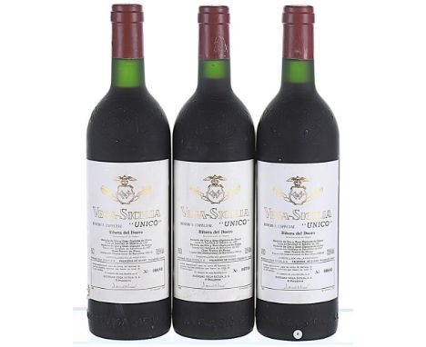 Vega Sicilia, Unico Reserva Especial, Ribera del Duero DO 3x75cl1990 release, vintages 1968 and 1970.  Levels 2 IN, 1 BN, lab