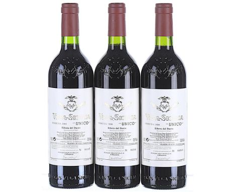 1990 Vega Sicilia, Unico, Ribera del Duero DO OWC 3x75clThese wines were part of a large private collection. Cellared in an i