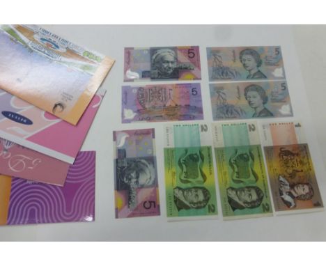 Eleven uncirculated Australian 5 Dollars banknotes to include first polymer run & last paper run notes plus two further 2 Dol