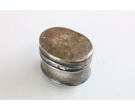 An Edwardian silver ring box, by William Henry Sparrow, Birmingham 1903, of oval outline, 3.4cm across                       