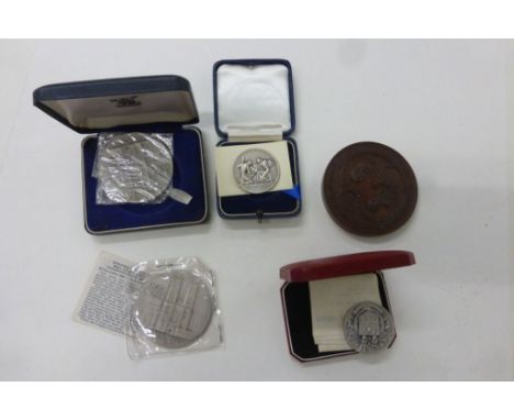 Collection of six vintage boxed & unboxed Medallions to include Victorian silver