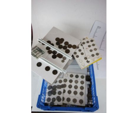 Tray of vintage UK coins to include silver plus 1937 Australian Crown
