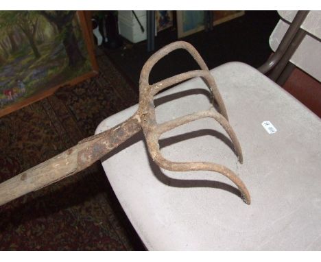 Vintage Chrome / Muck Rake