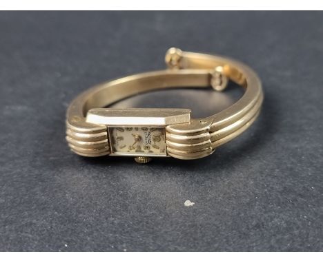 A circa 1957 Rotary 9ct gold manual wind ladies wristwatch, Cal. 320. 
