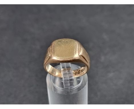 A 9ct gold signet ring, London 1962, size N 1/2, 8.8g. 