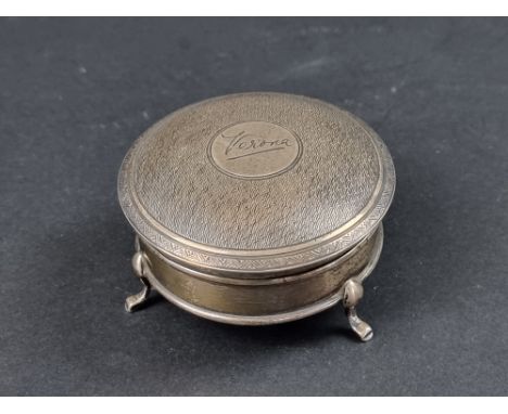 A small engine turned silver mounted jewellery box, by&nbsp;Horton &amp; Allday, Birmingham 1915, 8cm diameter. 