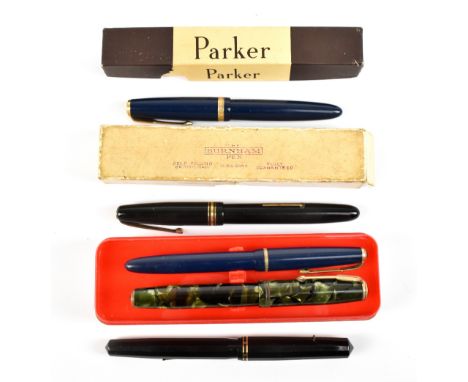 FIVE VINTAGE FOUNTAIN PENS; Parker Vacumatic 37 (green marbled), Parker Slimfold (blue), Parker Duofold (boxed and blue), Bur