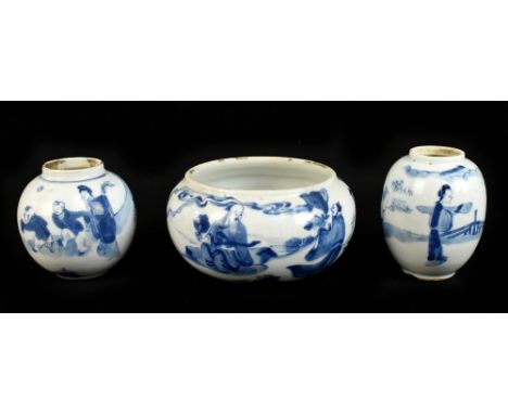 An 18th / 19th century Chinese blue and white spherical bowl, decorated throughout with figures in a landscape, diameter 13.5