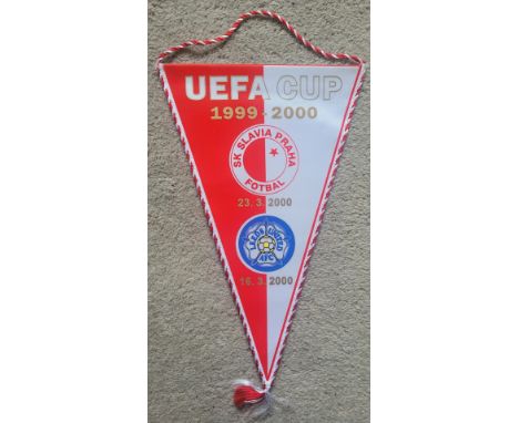 2000 SLAVIA PRAGUE V LEEDS UNITED UEFA CUP PENNANT
Ref SM