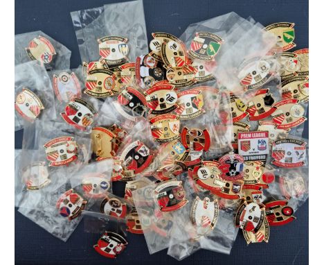 Lot De 3 Pins Manchester United – Victory Badges – Danbury Mint – Vainqueurs League Cup