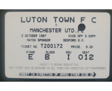 1987-88 LUTON TOWN V MANCHESTER UNITED PLASTIC CREDIT CARD TYPE TICKET
Ref SM