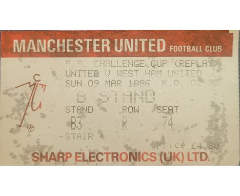1985-86 MANCHESTER UNITED V WEST HAM FA CUP REPLAY TICKET
Usual marks on silver background of ticket
Ref MS