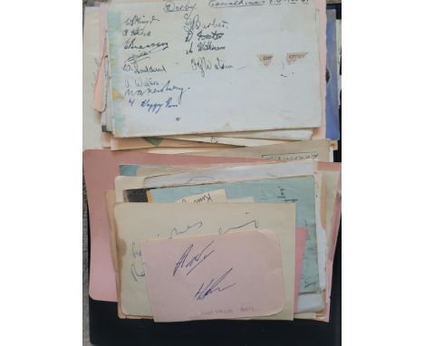 QUANTITY OF SPORTING AUTOGRAPHS FROM PRE-WAR ONWARDS
We counted well over 400 signatures many of which are sports related, th