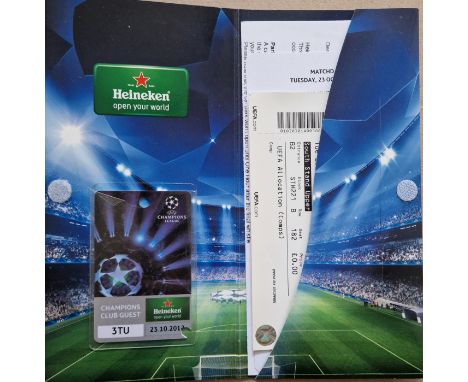 2012 MANCHESTER UNITED V SC BRAGA CHAMPIONS LEAGUE TICKET IN FOLDER WITH PLASTIC GUEST CARD
Ref JA