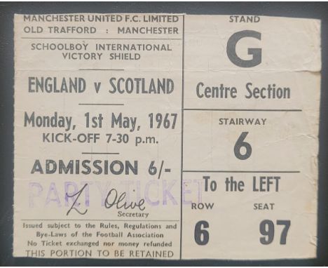 1966-67 ENGLAND V SCOTLAND SCHOOLBOYS TICKET PLAYED AT MANCHESTER UNITED
Slight folds
Ref SM