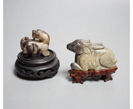 A Chinese chicken bone jade deer and a grey and black jade beast, tallest 5cm