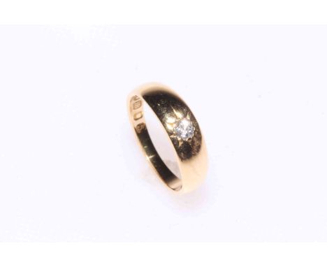 18 carat gold single stone diamond ring, hallmarked for 1913, size N.