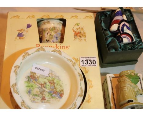 Boxed Bunnykins childrens set, boxed Old Tupton Ware item and a boxed Wade New Vic Theatre toad. Not available for in-house P