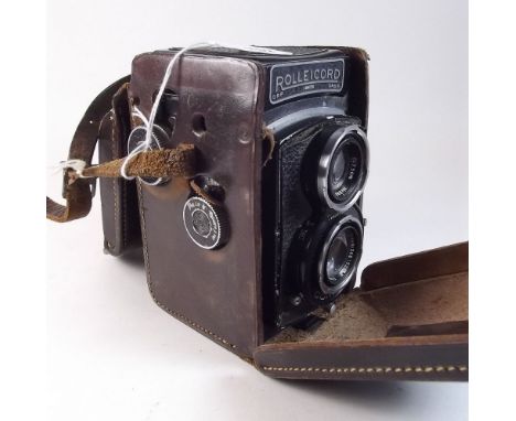 A Rolliecord Compur camera in case
