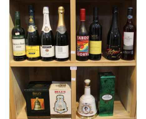 A mixed lots to include sparkling wine, whisky, etc (12)