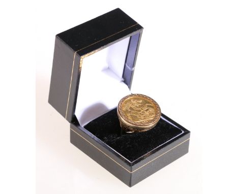 UNITED KINGDOM (1837-1901) gold sovereign 1891 M Melbourne mint in 9ct gold ring mount, 14.4g gross.