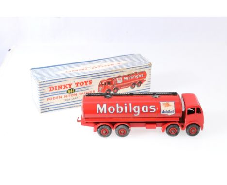 Dinky Supertoys 941 Foden 14-ton tanker Mobilgas, 2nd type cab with red cab, body and grooved hubs, in striped pictorial box.
