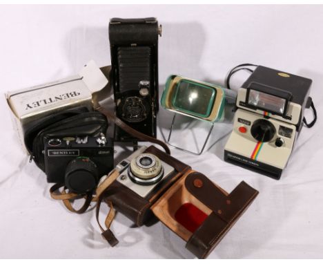 Polaroid Polatronic 1 land camera 1050, Ilford Sporti camera, Kodak No1A pocket camera JR etc