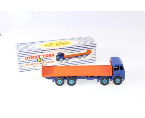 Dinky Supertoys 903 Foden flat truck with tailboard, 2nd type cab with violet blue cab and chassis, orange flatbed and mid bl