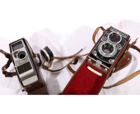 Franke and Heidecke Rollieflex dual lens camera with schneider - Krueznach Xeontar 1:3.5/75 lens in leather case with instruc