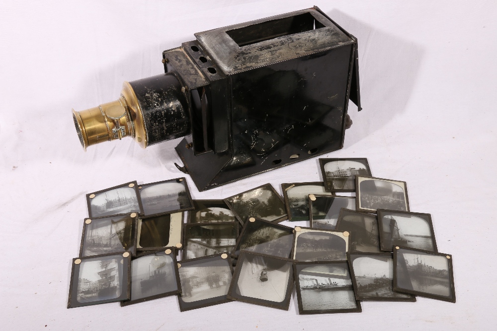 Late Victorian magic lantern with twentythree square plate glass