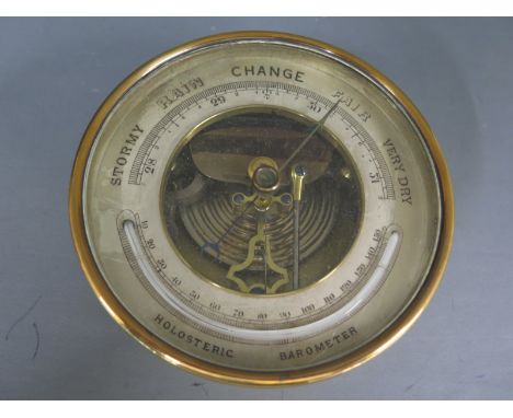 A brass Holosteric barometer with thermometer - Diameter 13cm