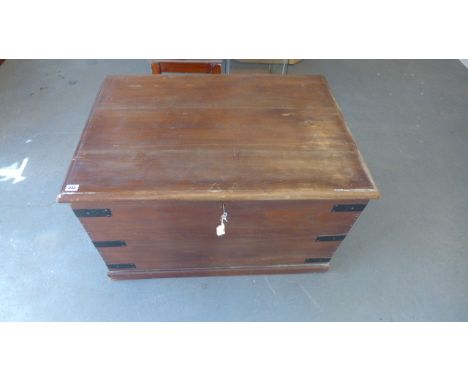 An old pine trunk - 90cm x 60cm x 50cm 