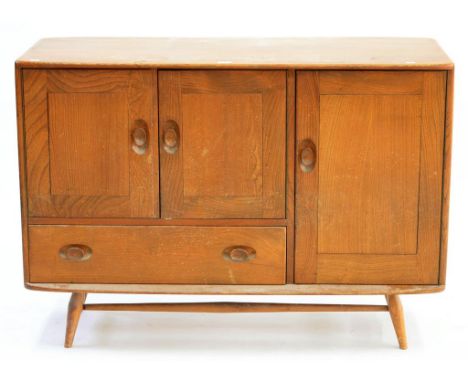 AN ERCOL WINDSOR SIDEBOARD, C1960'S, 82 X 114CM