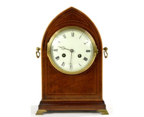 A MAHOGANY AND LINE INLAID MANTEL CLOCK IN LANCET ARCHED CASE, THE FRENCH GONG STRIKING MOVEMENT WITH ENAMEL DIAL ON OGEE BRA