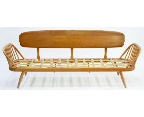 AN ERCOL WINDSOR STUDIO COUCH, 195 X 72CM