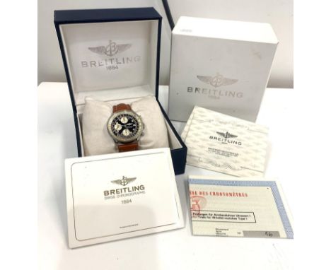 Limited edition Breitling black dial platinum old Navitimer Platine chronometer chronograph gents wristwatch, black dial with