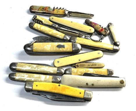Collection of 17 vintage pocket pen knives please see images for details 
